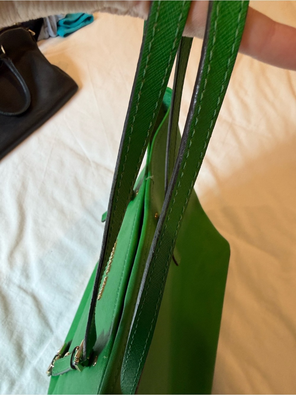 Michael Kors Jet Set Travel Tote Kelly Green Saffiano Leather Gold Hardware - Picture 8 of 9